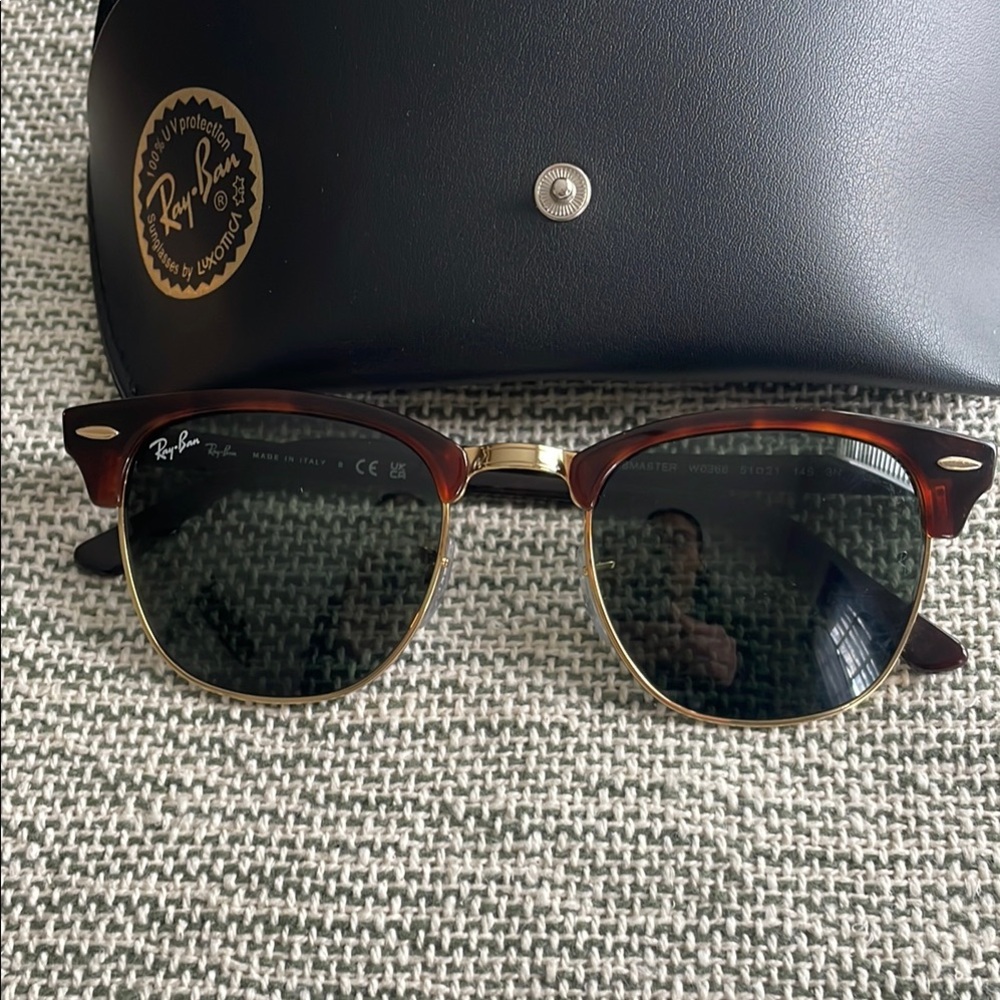 Ray-Ban Tortoise and Gold Sunglasses